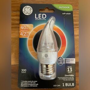 4 New GE LED Outdoor Dimmable Light Bulbs - Carriage Light - Soft White